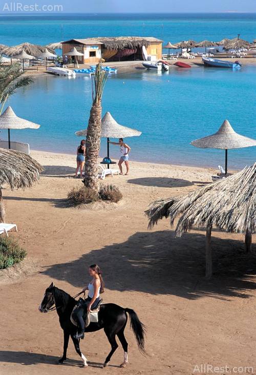 Club Azur Resort 9
